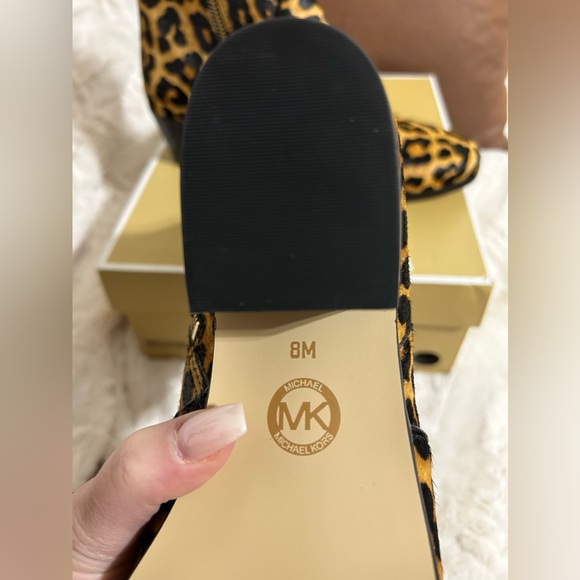 New Michael Kors booties size 8 - Picture 10 of 16